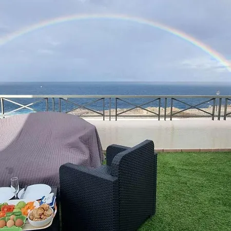 Wunderschoene, Umweltfreundliche Am Playa Blanca (Lanzarote)
